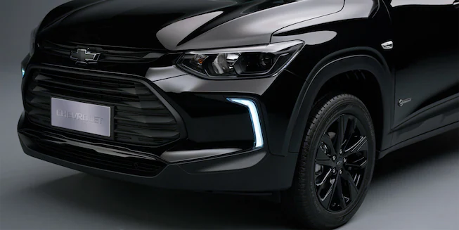 Tracker Midnight farol