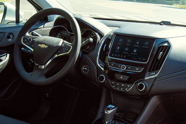 interior-cruze-2023-chevrolet-volante