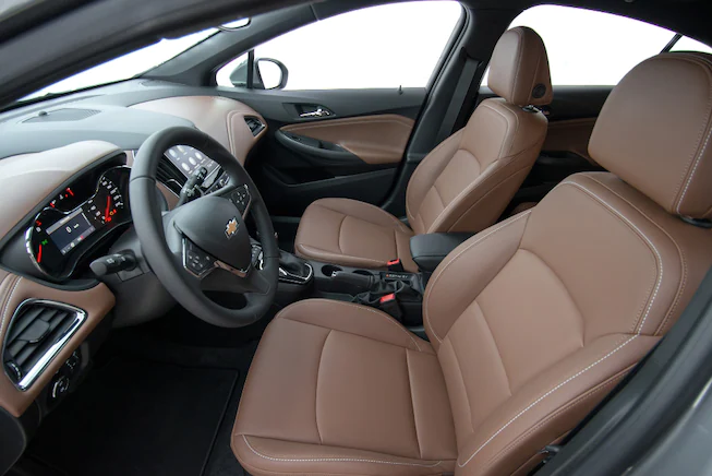 interior-cruze-2023-chevrolet