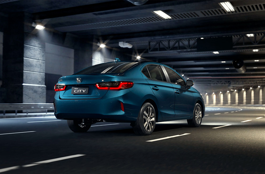 New _city_sedan_traseira