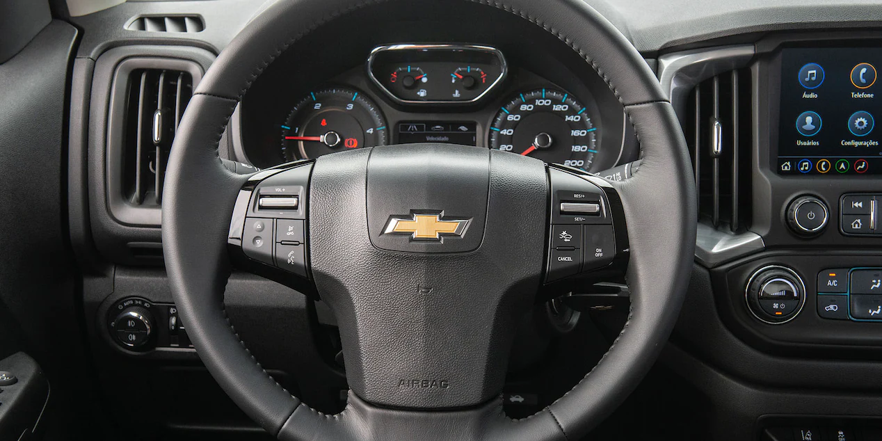 chevrolet-s10-hc-design-interior-volante