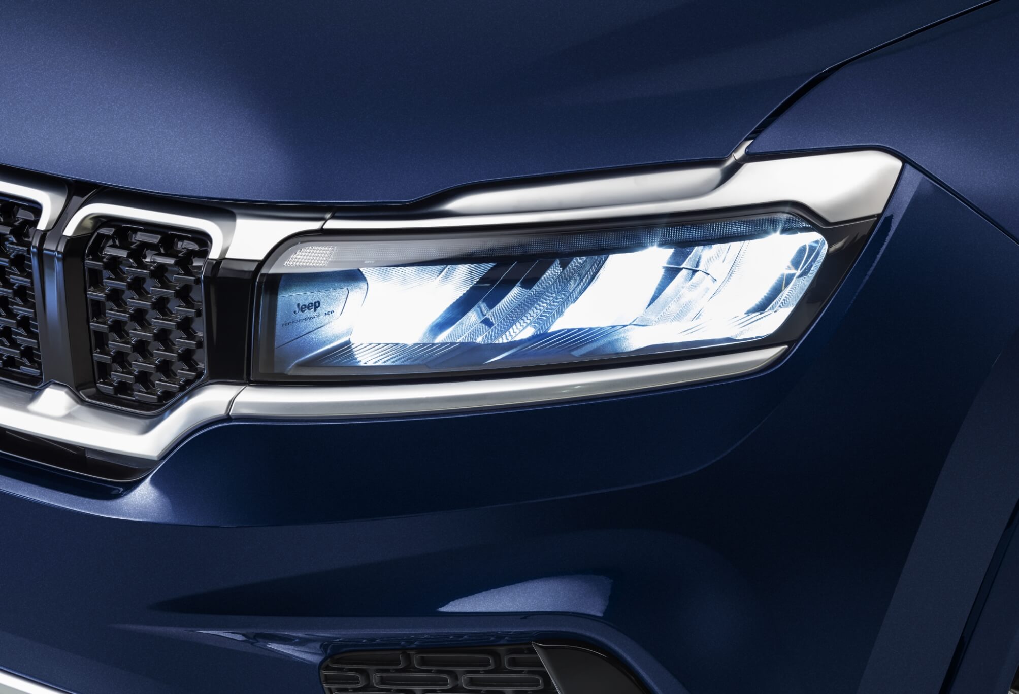 jeep-commander-farol-led@3x