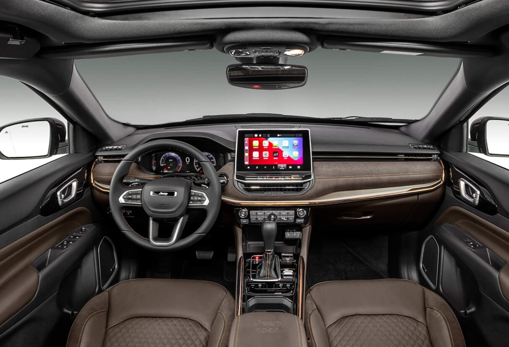 jeep-commander-interior@3x